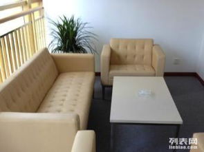 重慶辦公家具廠一站式采購(gòu) 文件柜、辦公桌、老板桌、會(huì)議桌、屏風(fēng)隔斷工位、沙發(fā)茶幾與前臺(tái)